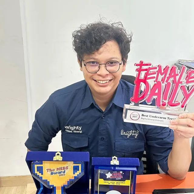Penghargaan MSBB Award dan Female Daily untuk Brighty